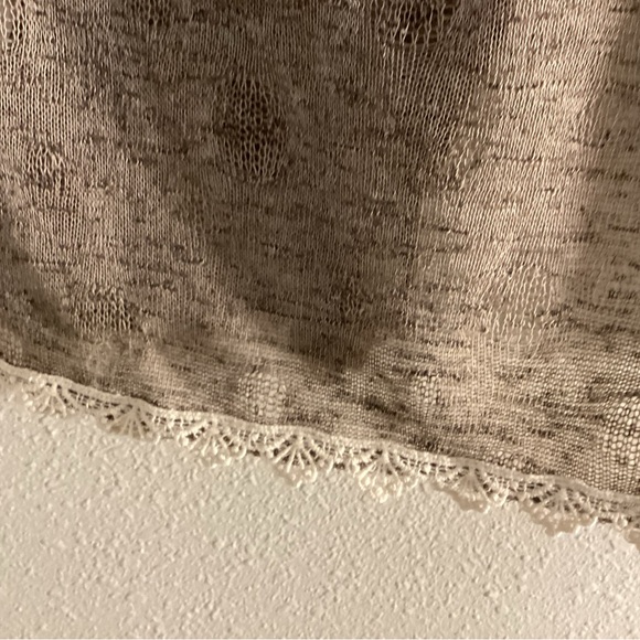 A’reve cropped summer weight sweater - Picture 8 of 9